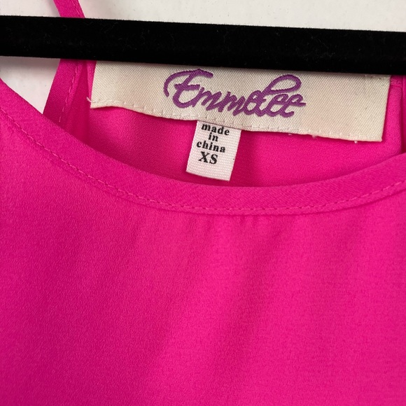 2/$20: Scalloped Pink Tank Top, Size XS - Picture 3 of 5